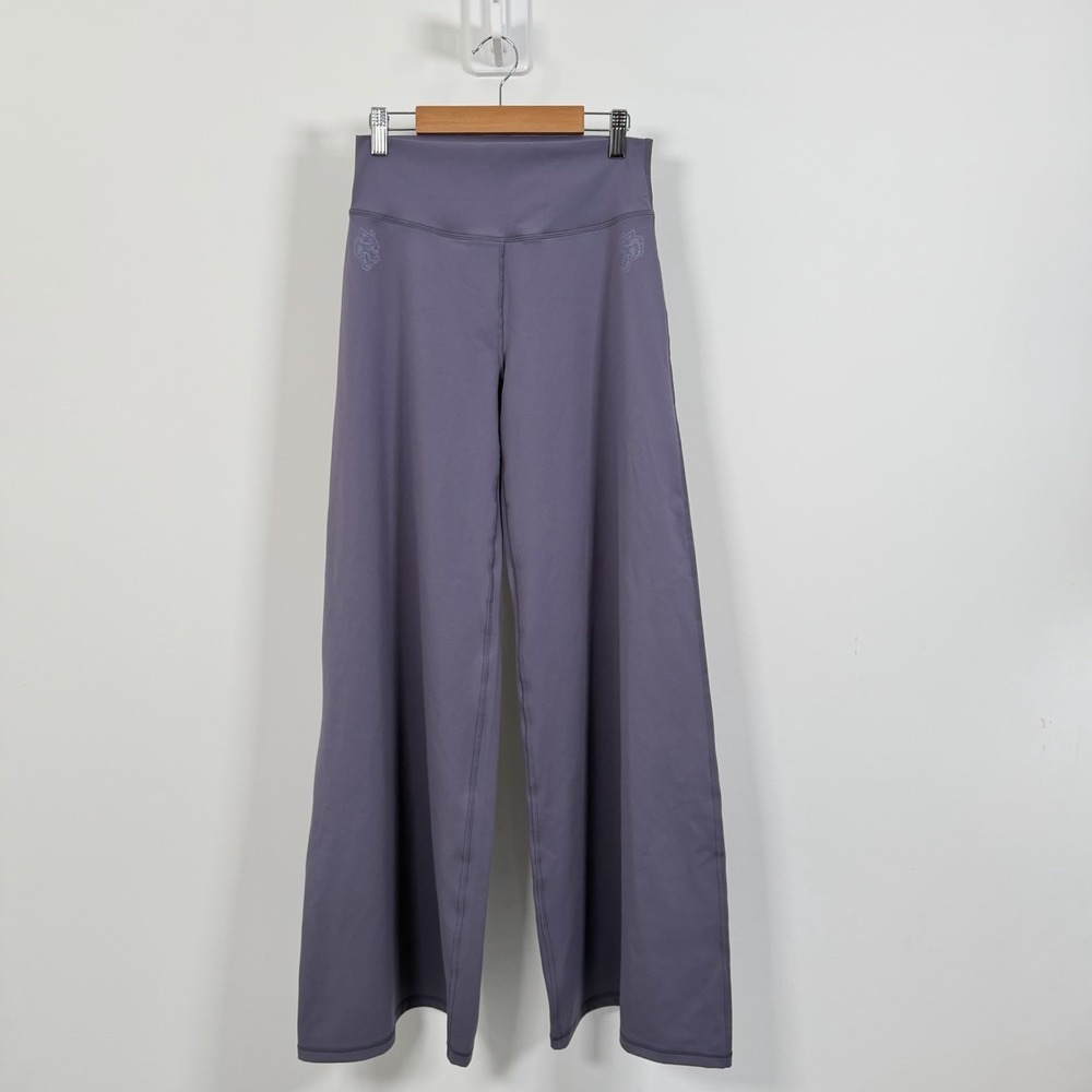 Darc Sport Dual Wolves Forever Wide Leg Energy Pants Womens Medium Lilac EUC